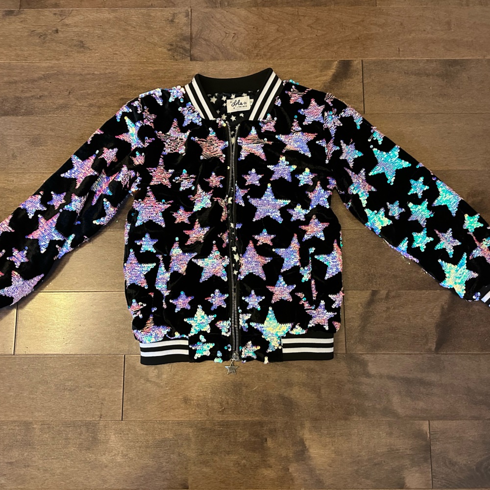 Lola & the boys star jacket